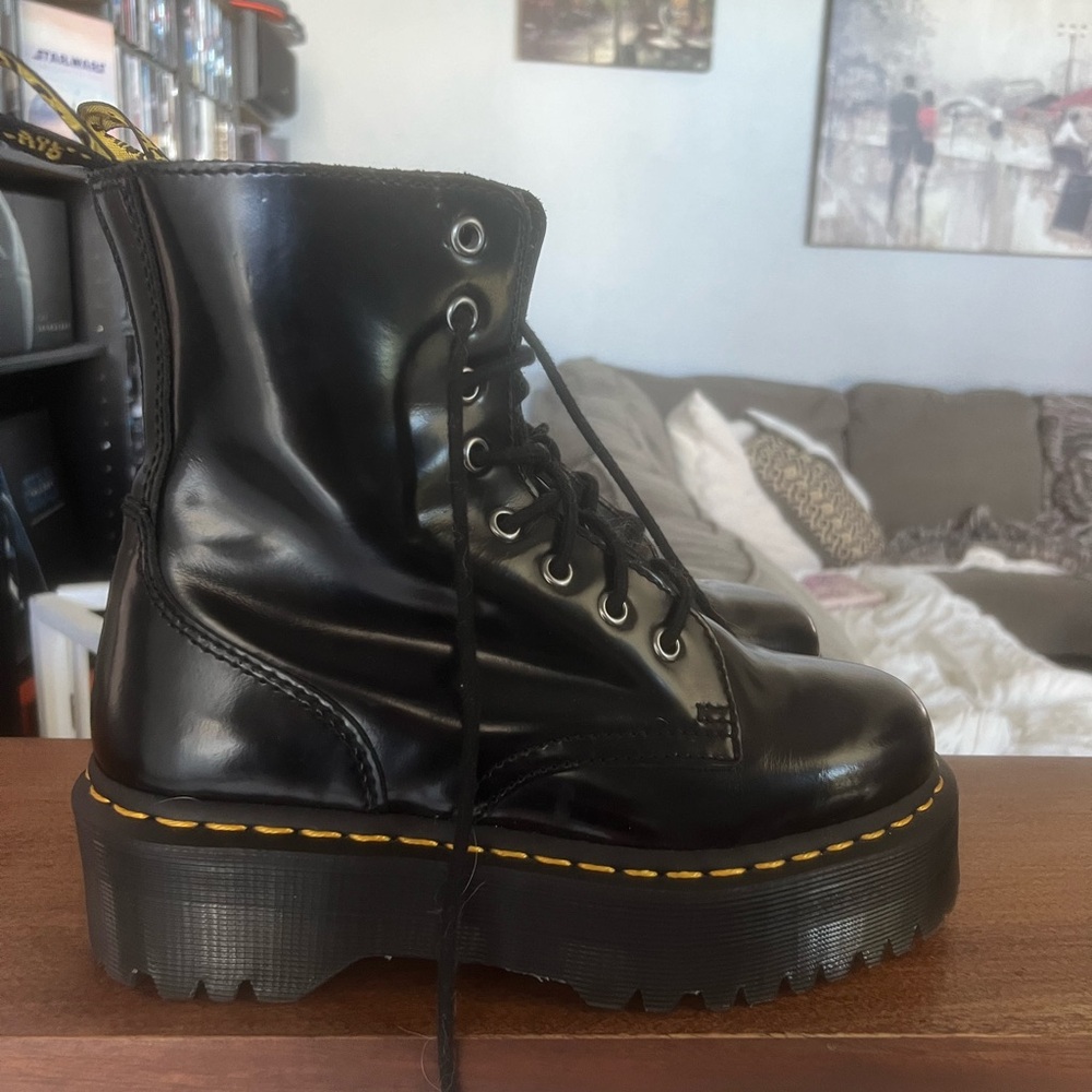 Dr Martens - Picture 4 of 8